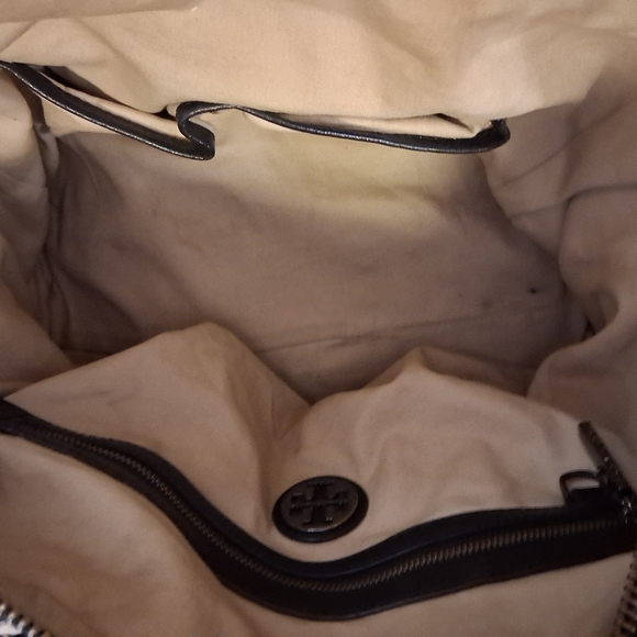 Tory Burch Womens Black and Gun Metal Shoulder Bag - Picture 8 of 8